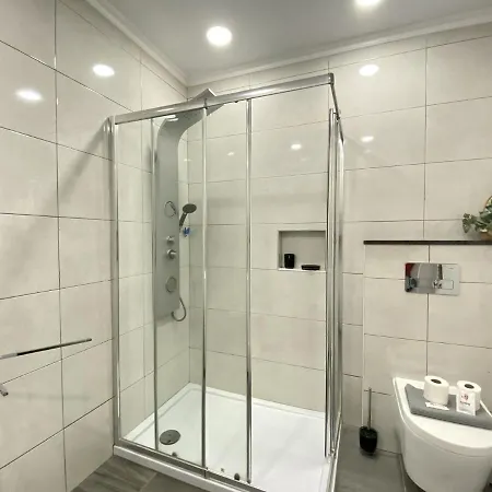 Crystal By Homing Apartman