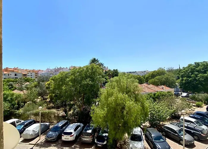 Crystal By Homing Apartment *